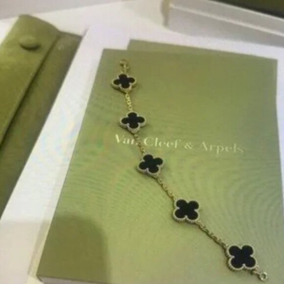 Authentic Van Cleef & Arpels Vintage Alhambra 18K Yellow Gold Bracelet - Picture 5 of 5